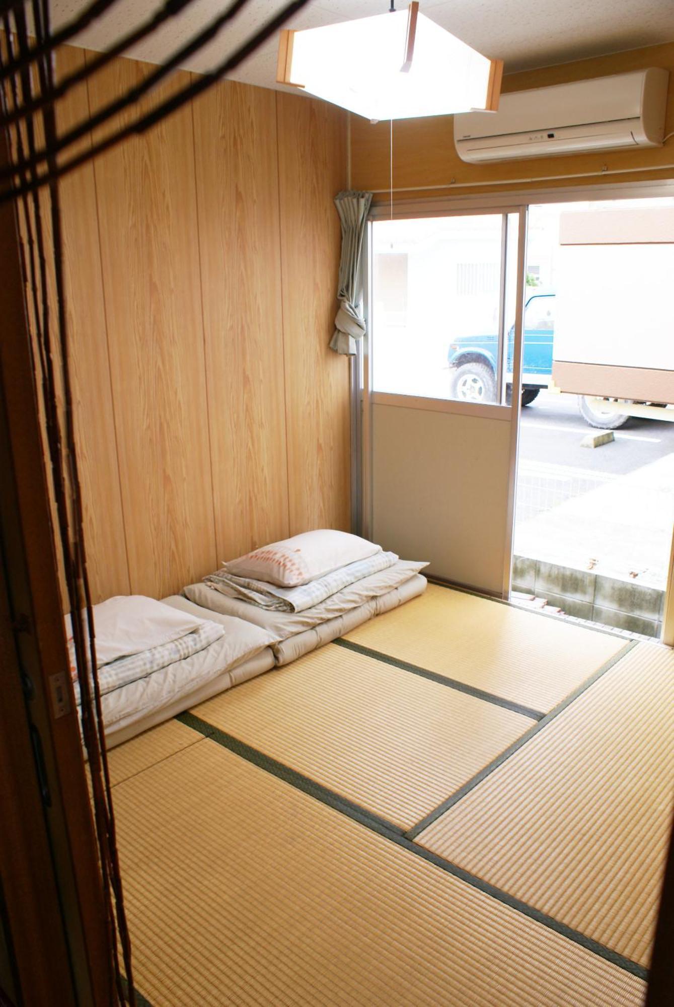 Minshuku Agaihama Hostel Yonabaru Kamer foto